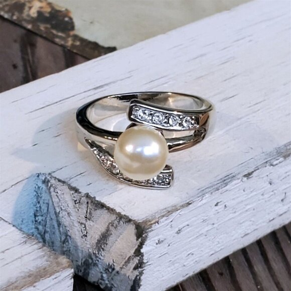 Silver Platinum Plated Austrian Crystal and Pink Cultured Pearl Ring Size 8 - Picture 4 of 8